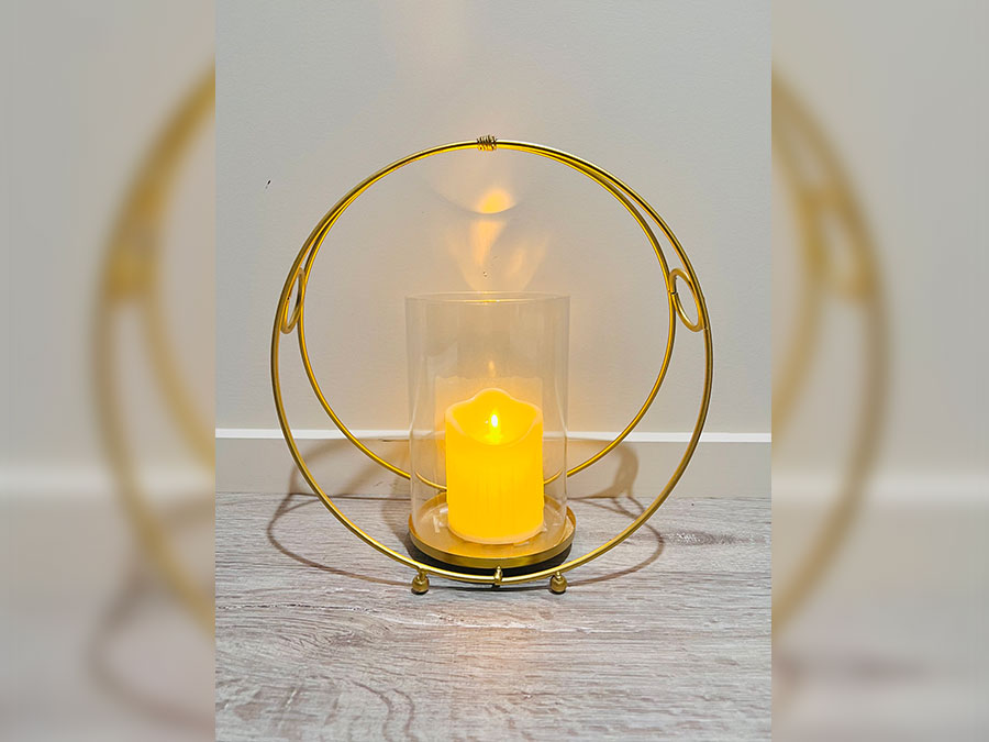 golden-lantern-holder